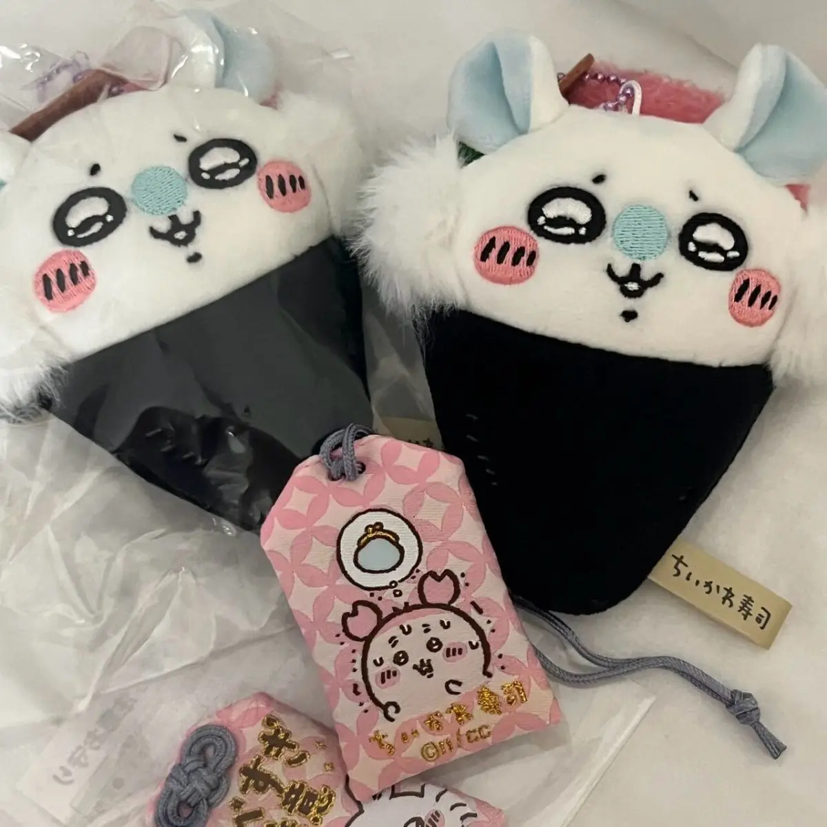 Chiikawa pendant acrylic Momon - Mini Backpack Purse recensione e prezzo