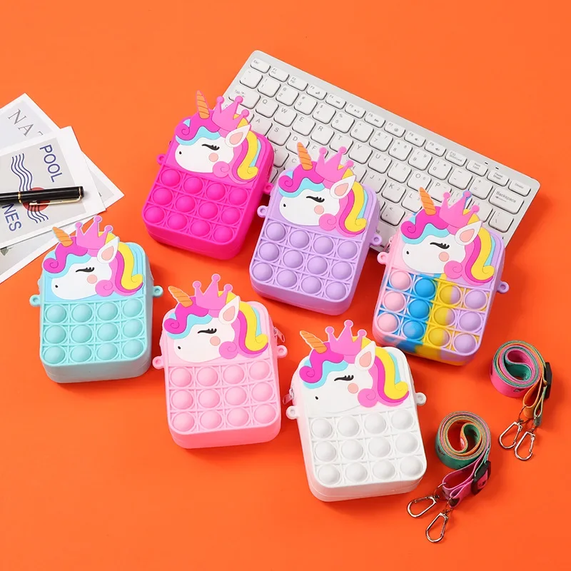 Magical Color-Changing Unicorn - Mini Backpack Purse recensione e prezzo